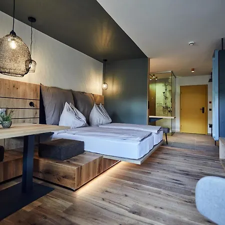 Eder Frida - Tuttiii Kompletti Inklusiv ماريا ألم ام شتاينر