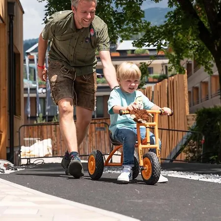 Eder Frida - Tuttiii Kompletti Inklusiv 4*