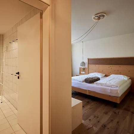 Eder Frida - Tuttiii Kompletti Inklusiv 4* ماريا ألم ام شتاينر