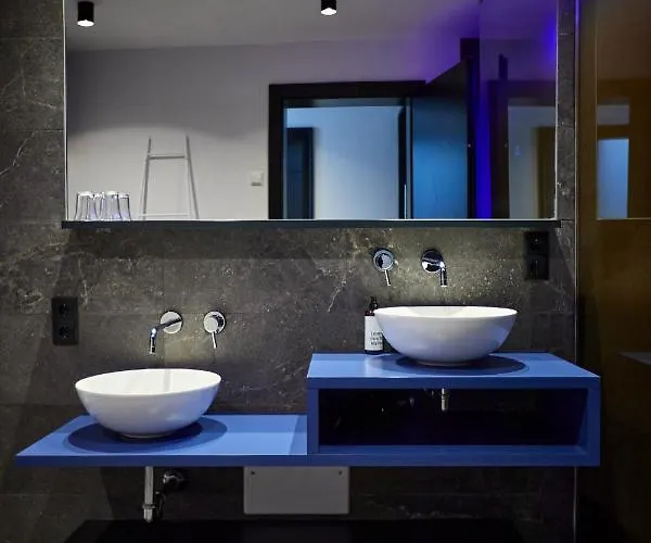 Eder Frida - Tuttiii Kompletti Inklusiv 4*